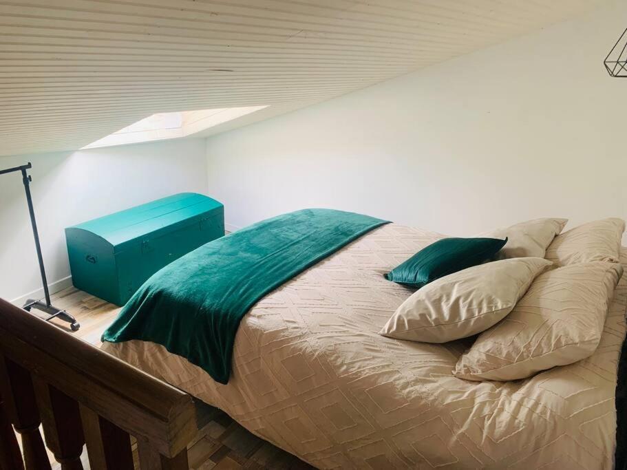 Апартаменты L'Ecolier Futuroscope 4 Personnes Beaumont  Экстерьер фото